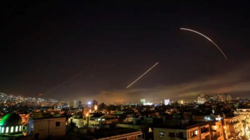 یک کشته و ٧ زخمی در حمله هوایی اسرائیل به شهر حلب سوریه